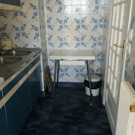 Appartement F1 Avec Garage